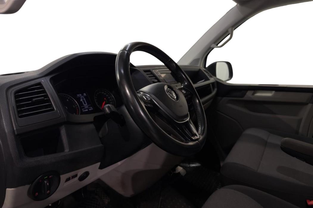 VOLKSWAGEN Transporter 2019