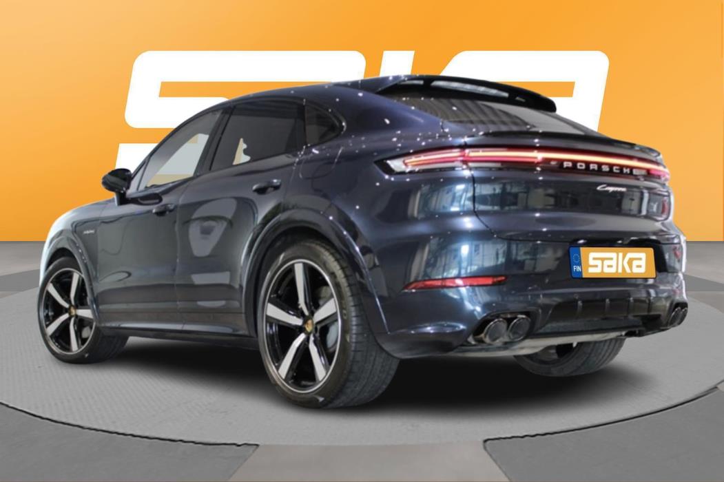 PORSCHE Cayenne 2024