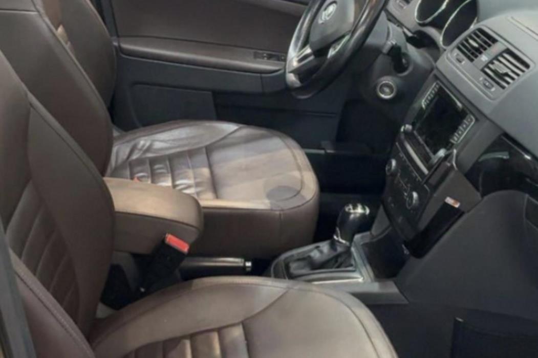 SKODA Yeti 2015