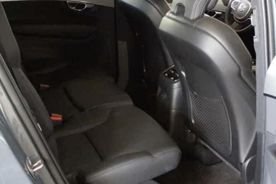 VOLVO XC90 2023