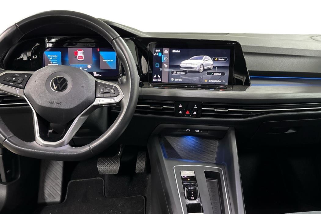 VOLKSWAGEN Golf 2021