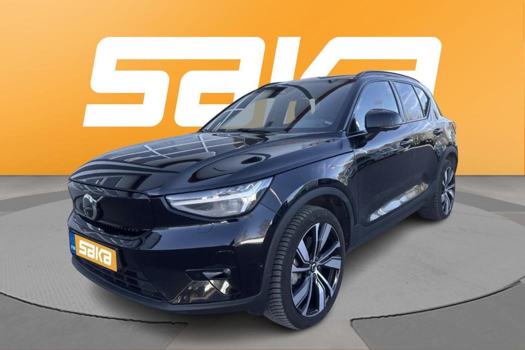 VOLVO XC40 2023