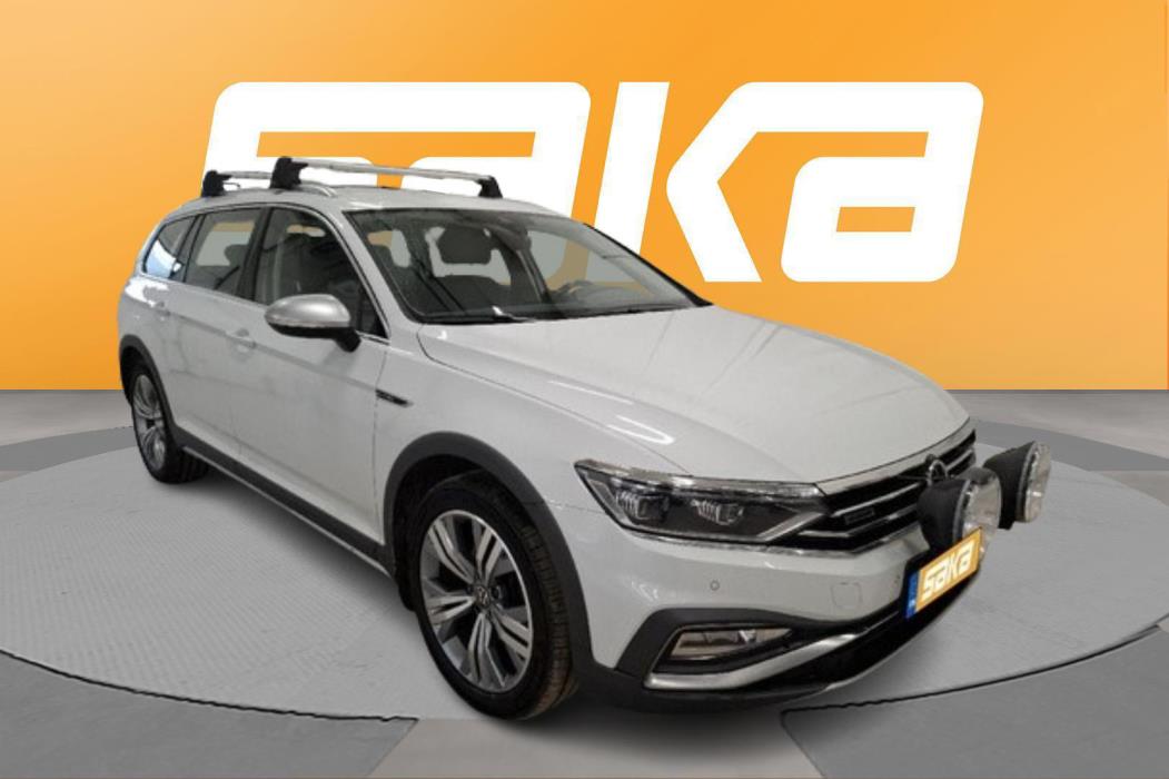 VOLKSWAGEN Passat 2022