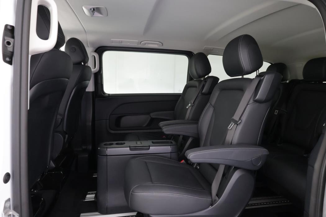 MERCEDES-BENZ EQV 2025