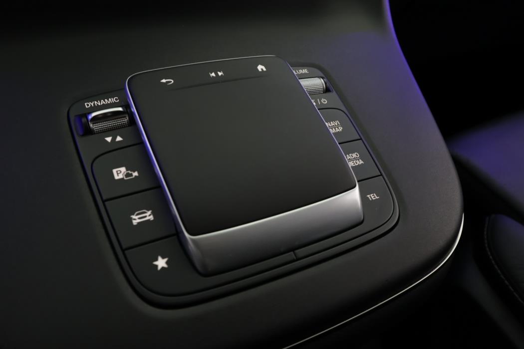 MERCEDES-BENZ EQV 2025