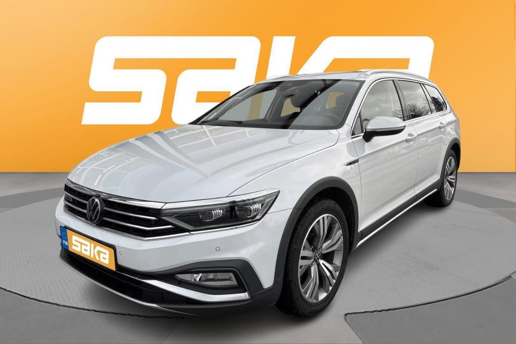 VOLKSWAGEN Passat 2022