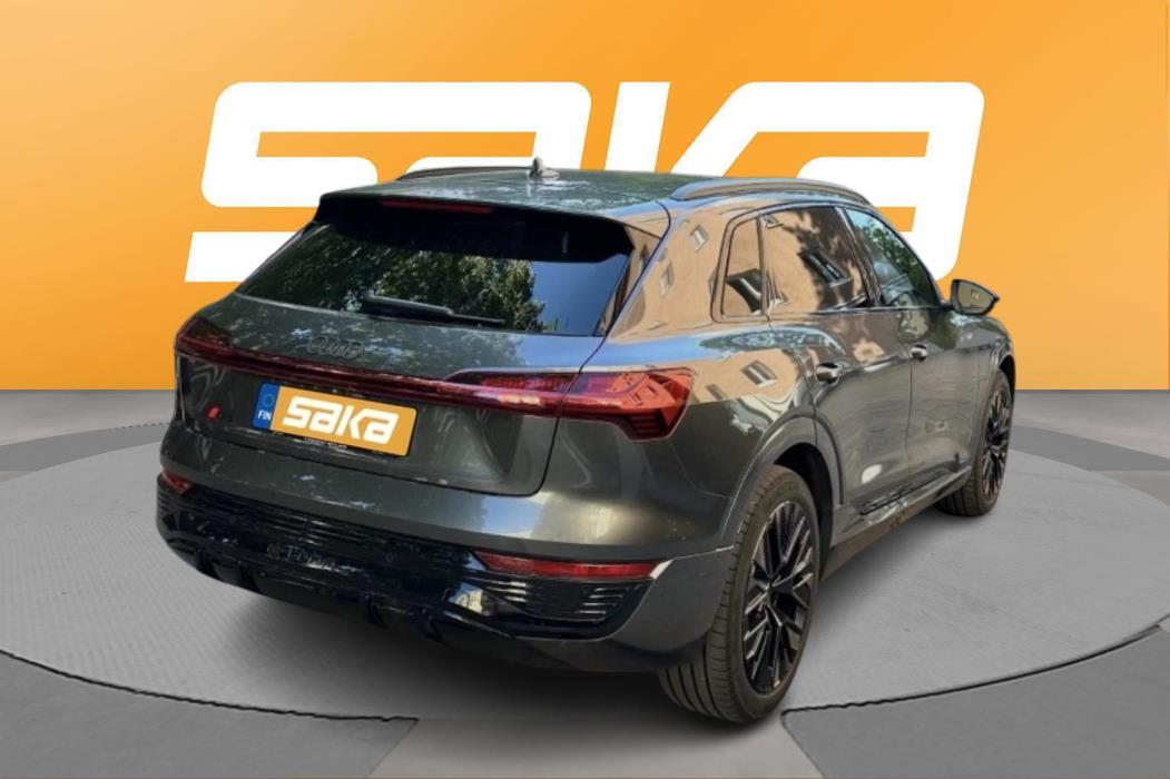 AUDI Q8 e-tron 2024