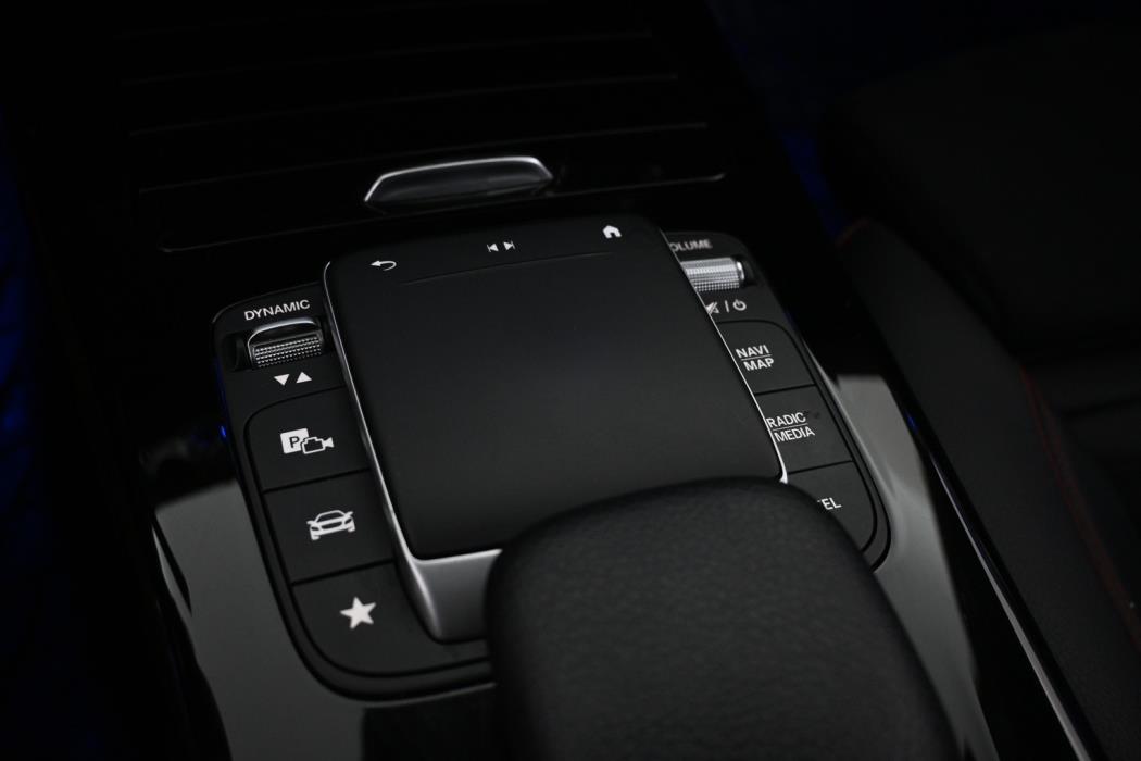 MERCEDES-BENZ CLA 2022