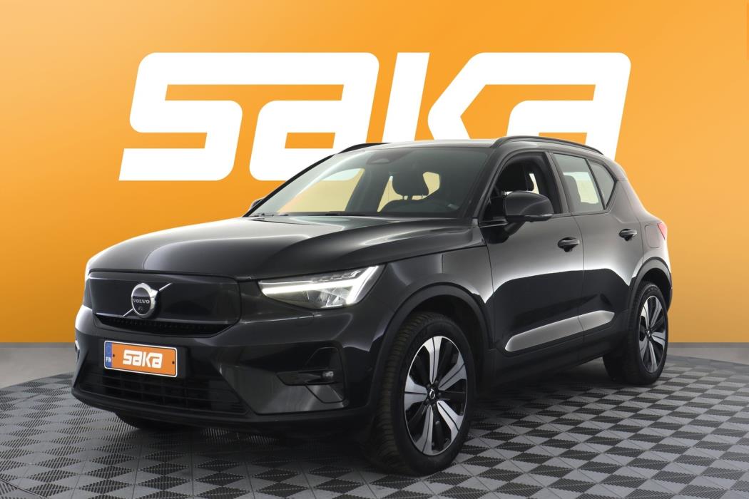 VOLVO XC40 2023