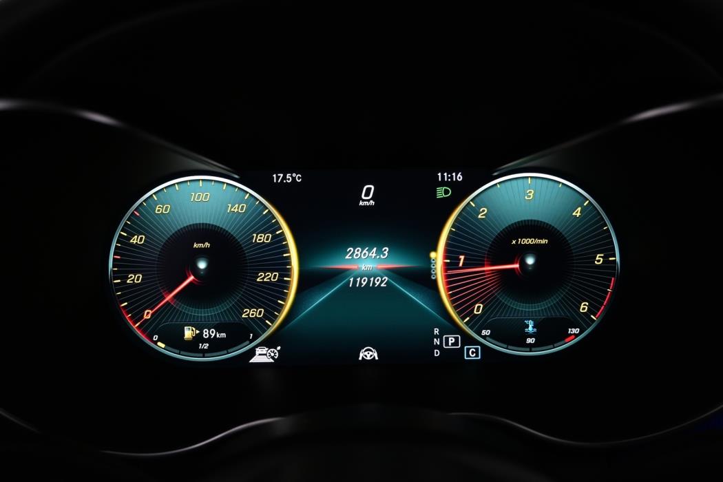 MERCEDES-BENZ C 2019