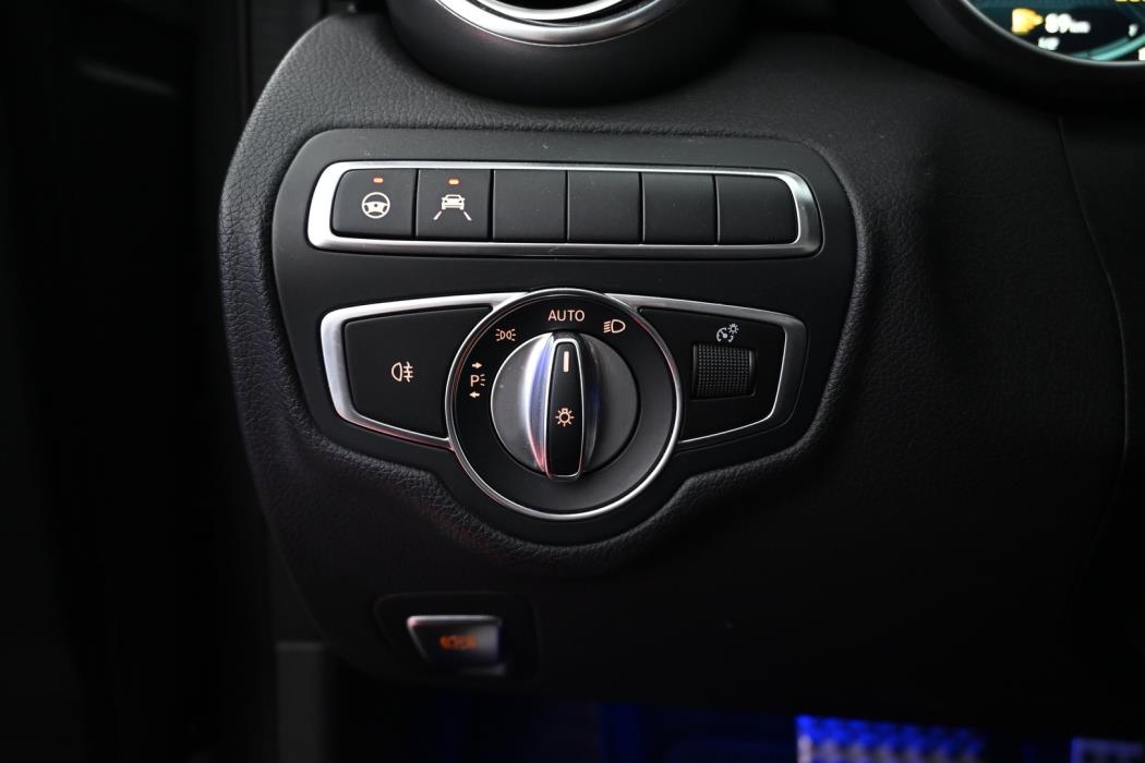 MERCEDES-BENZ C 2019