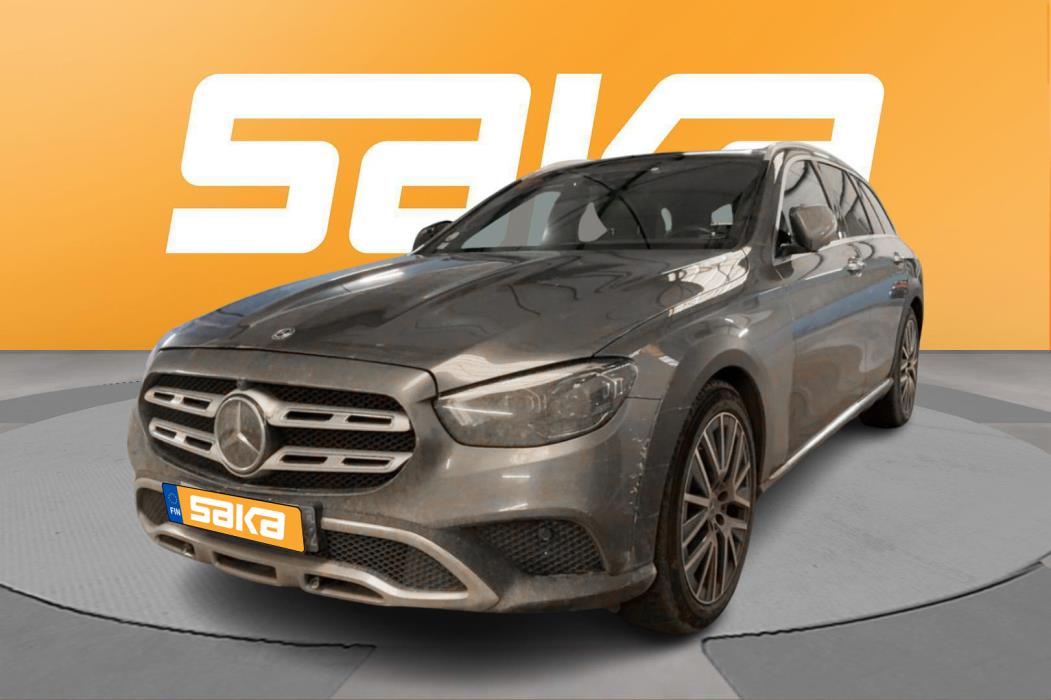 MERCEDES-BENZ E 2021