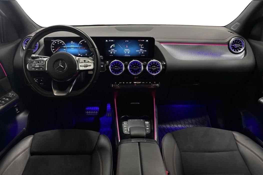 MERCEDES-BENZ EQA 2023