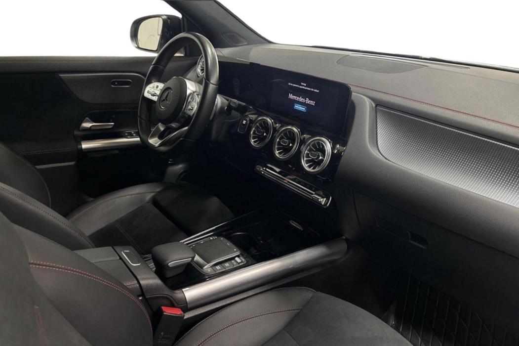MERCEDES-BENZ EQA 2023