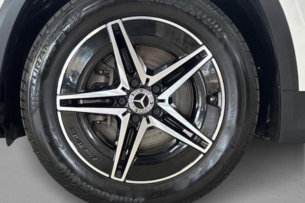 MERCEDES-BENZ EQA 2023