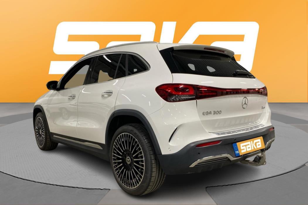 MERCEDES-BENZ EQA 2023