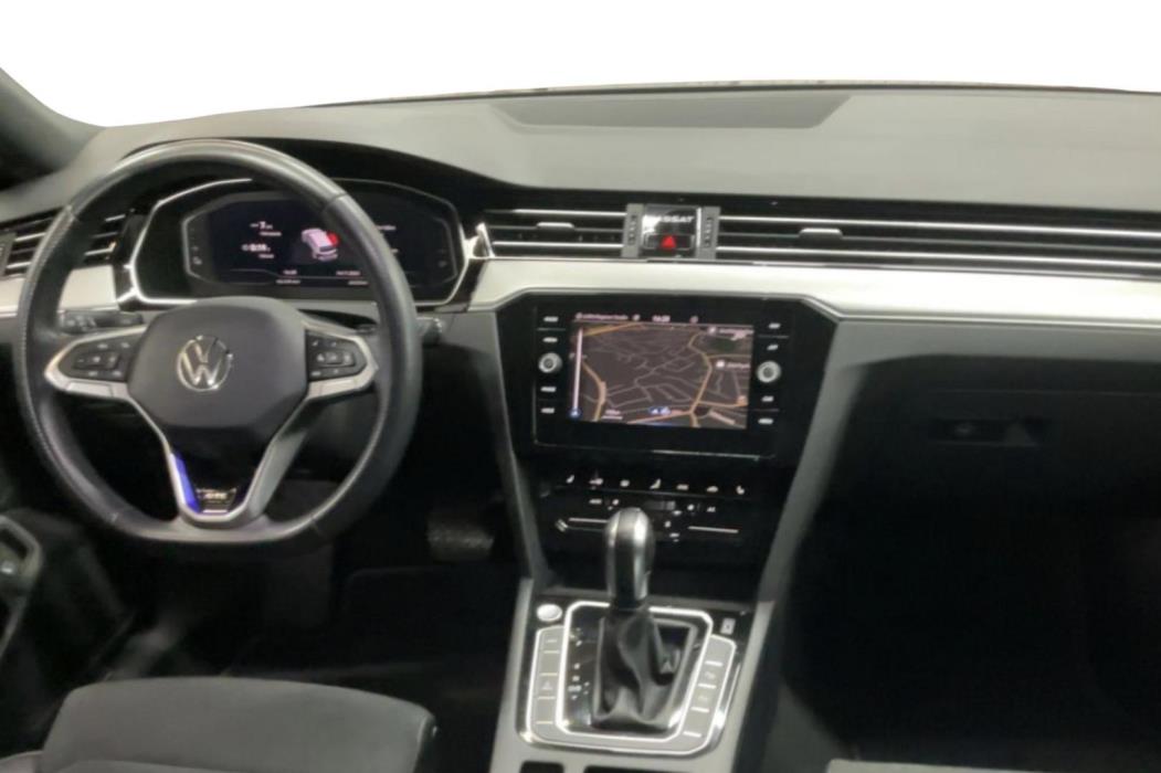 VOLKSWAGEN Passat 2021