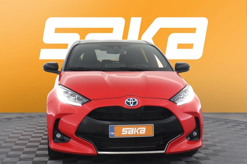 TOYOTA Yaris 2021