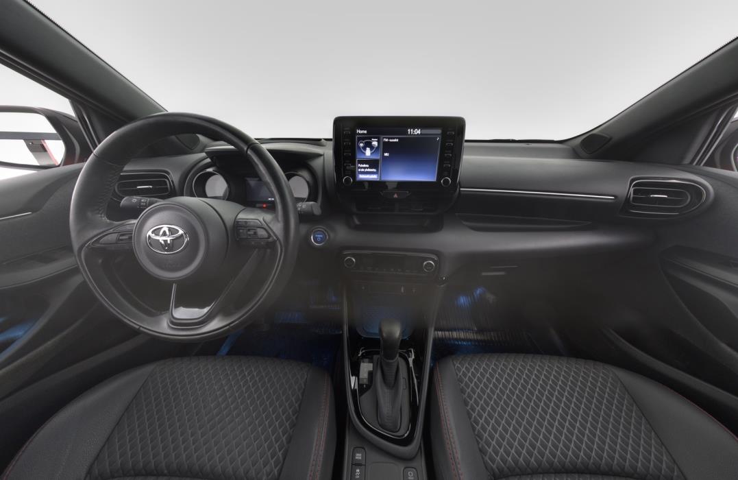 TOYOTA Yaris 2021