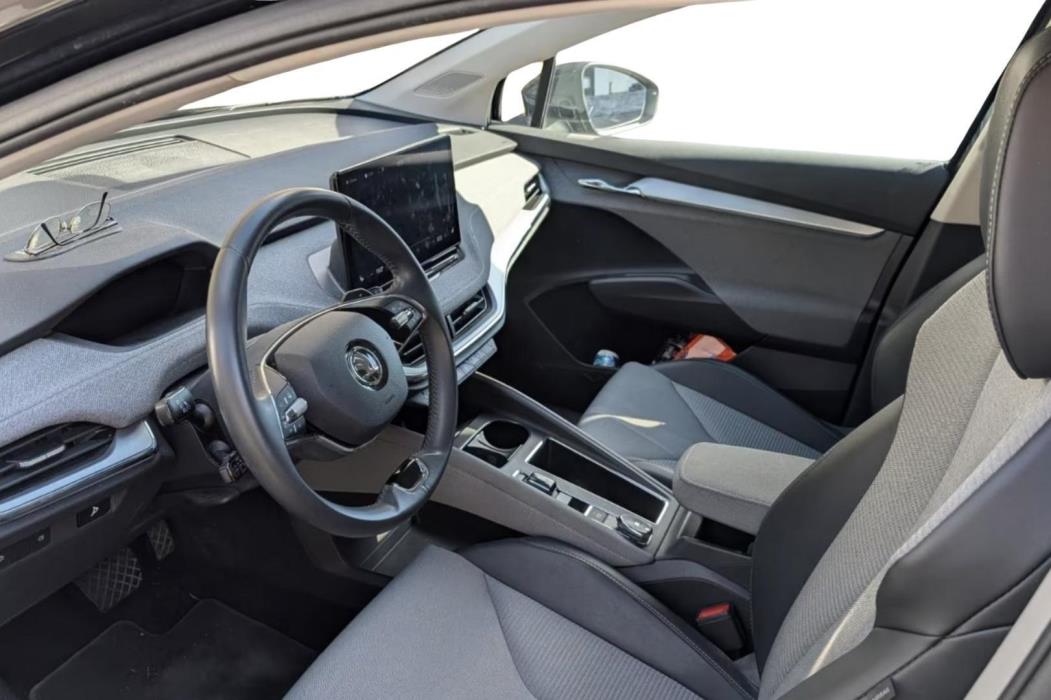 SKODA Enyaq 2023