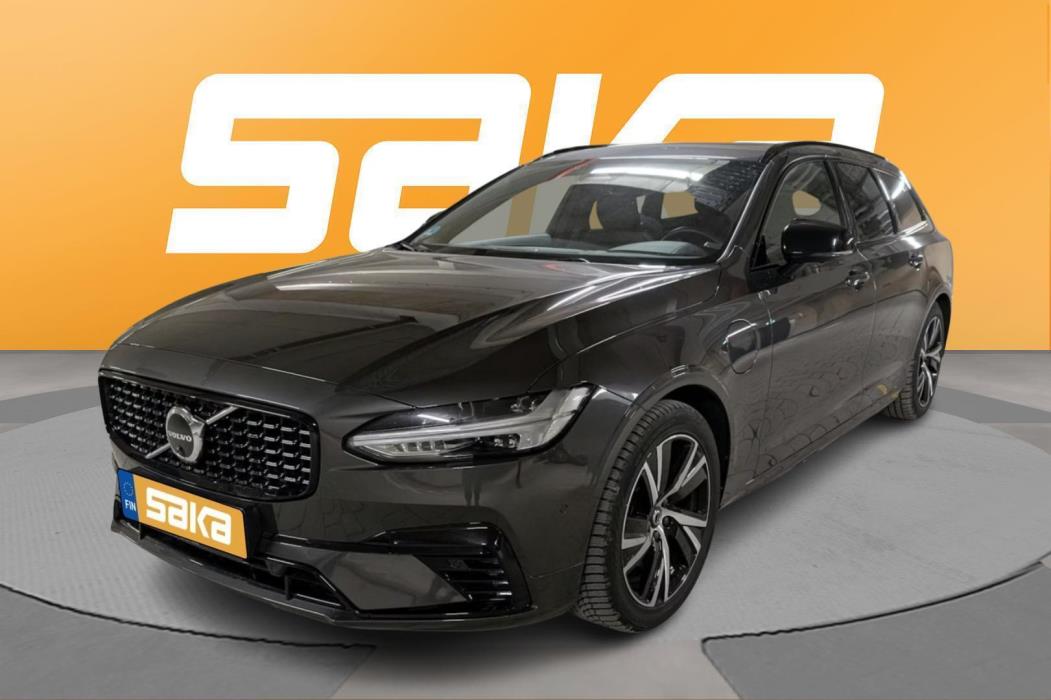 VOLVO V90 2022