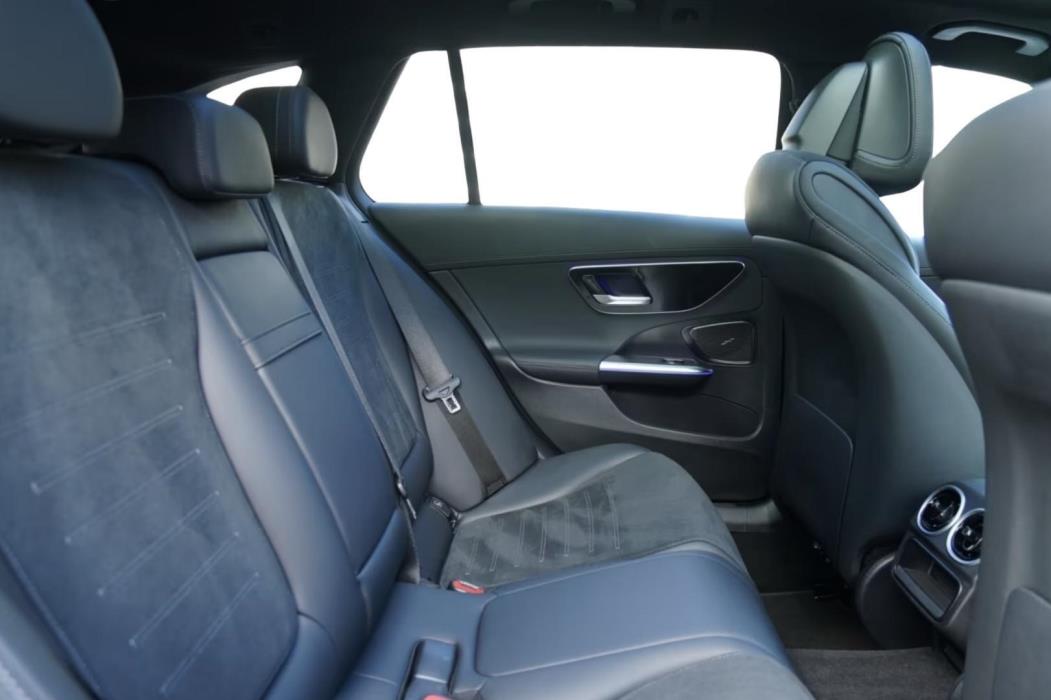 MERCEDES-BENZ C 2023