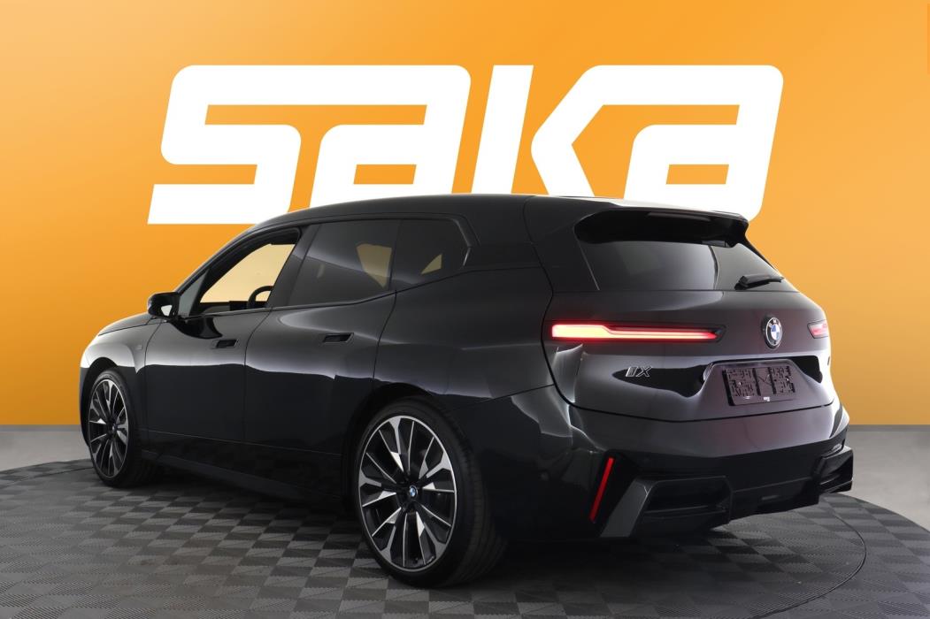 BMW iX 2025