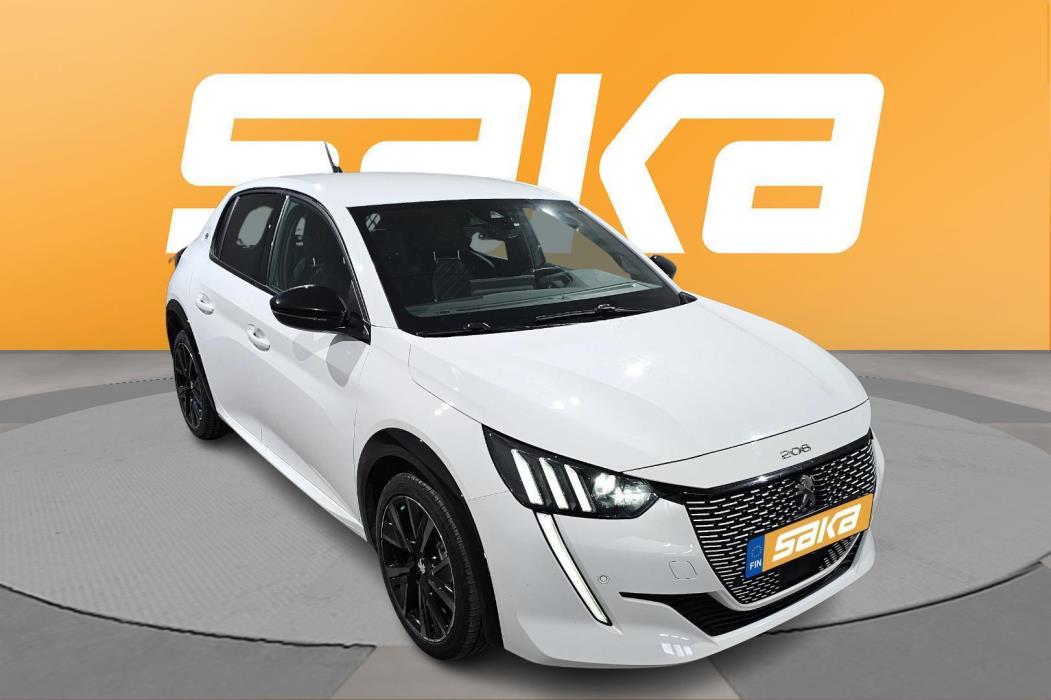 PEUGEOT e-208 2022