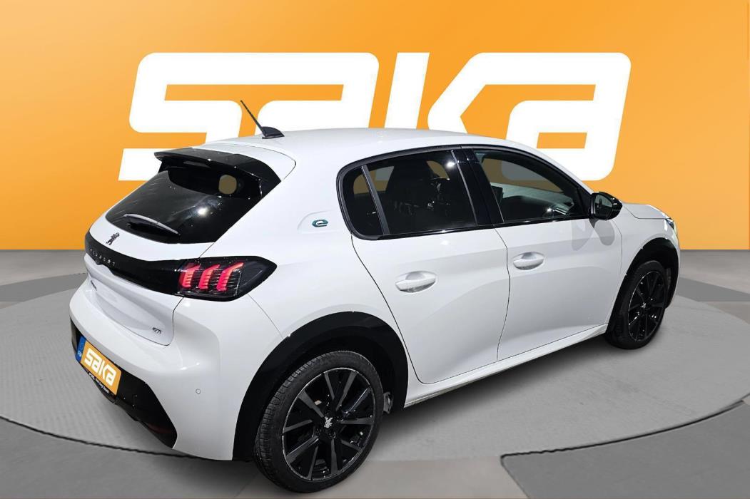 PEUGEOT e-208 2022