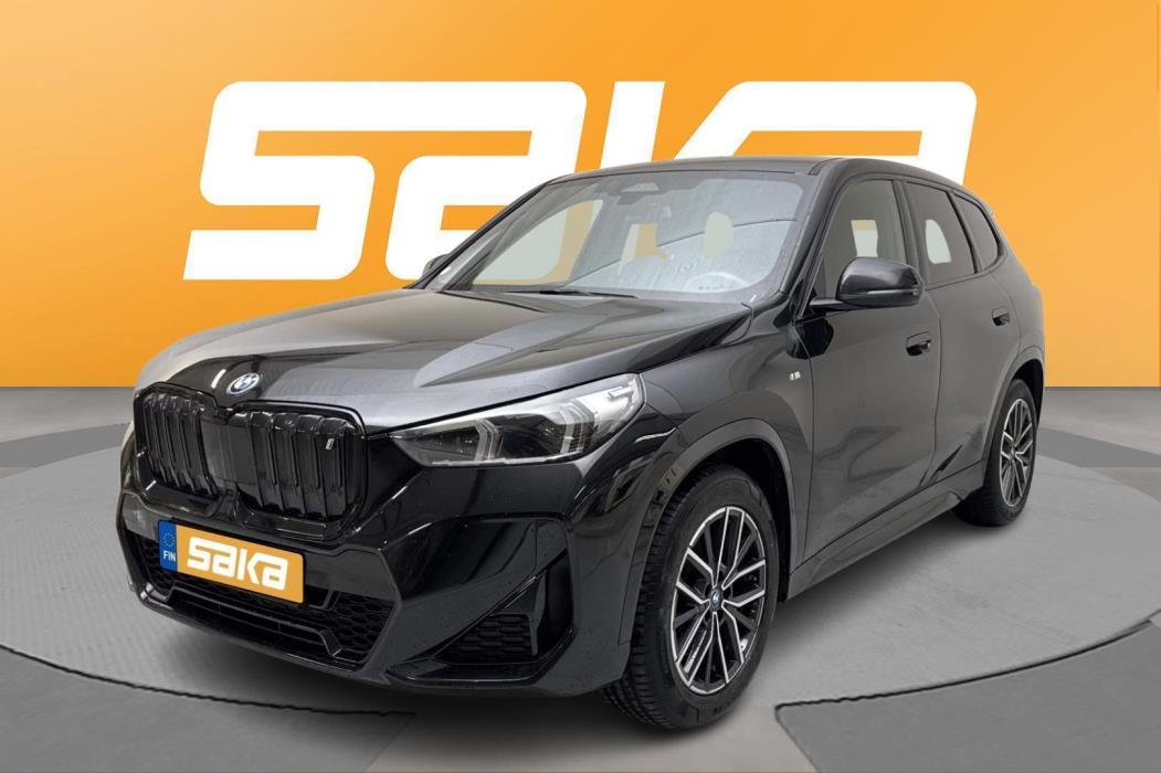BMW iX1 2023