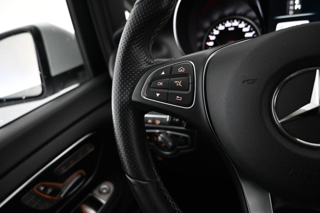 MERCEDES-BENZ V 2019