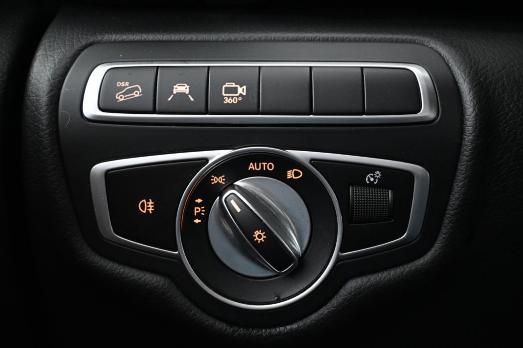 MERCEDES-BENZ V 2019