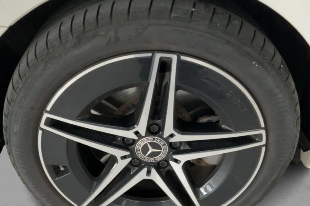 MERCEDES-BENZ C 2023