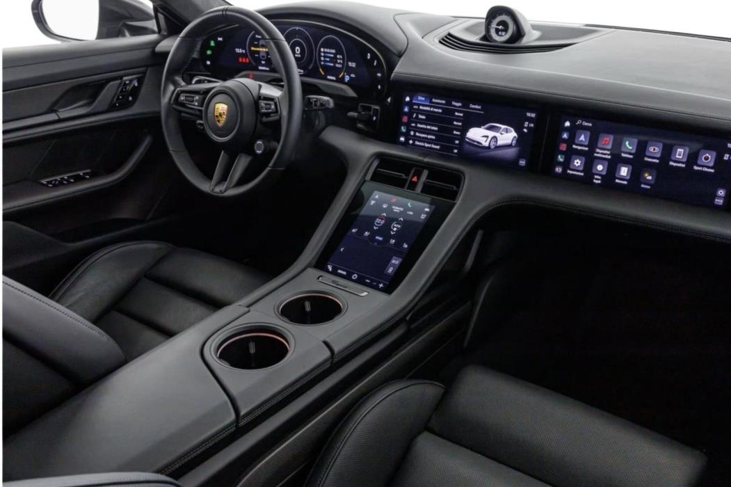 PORSCHE Taycan 2022