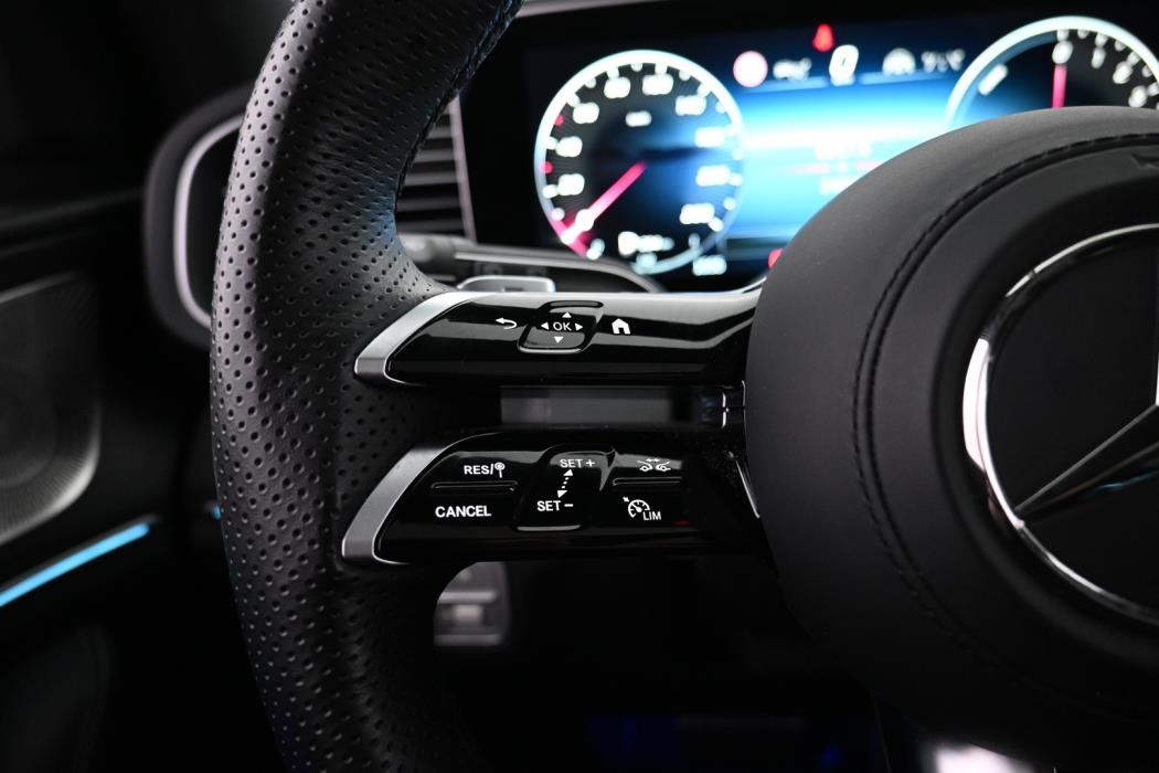 MERCEDES-BENZ GLE 2025