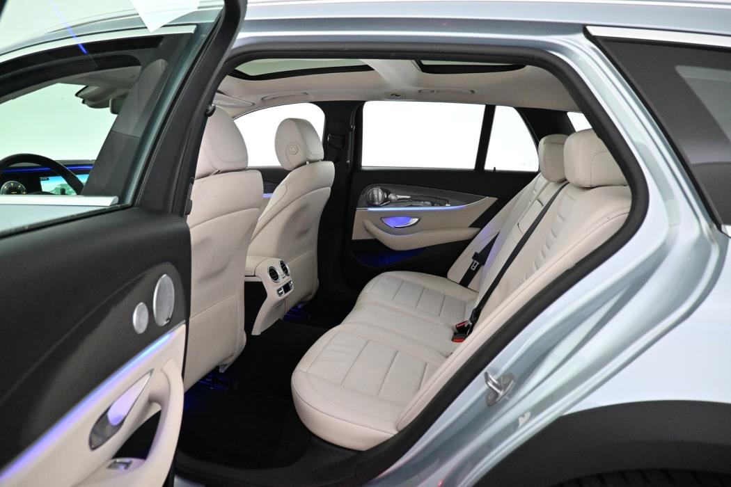 MERCEDES-BENZ E 2017