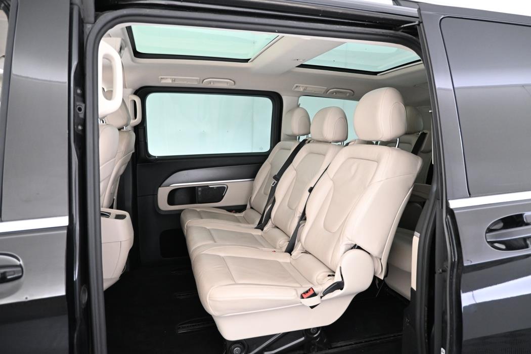 MERCEDES-BENZ V 2016