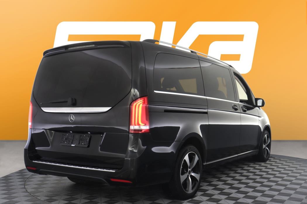 MERCEDES-BENZ V 2016