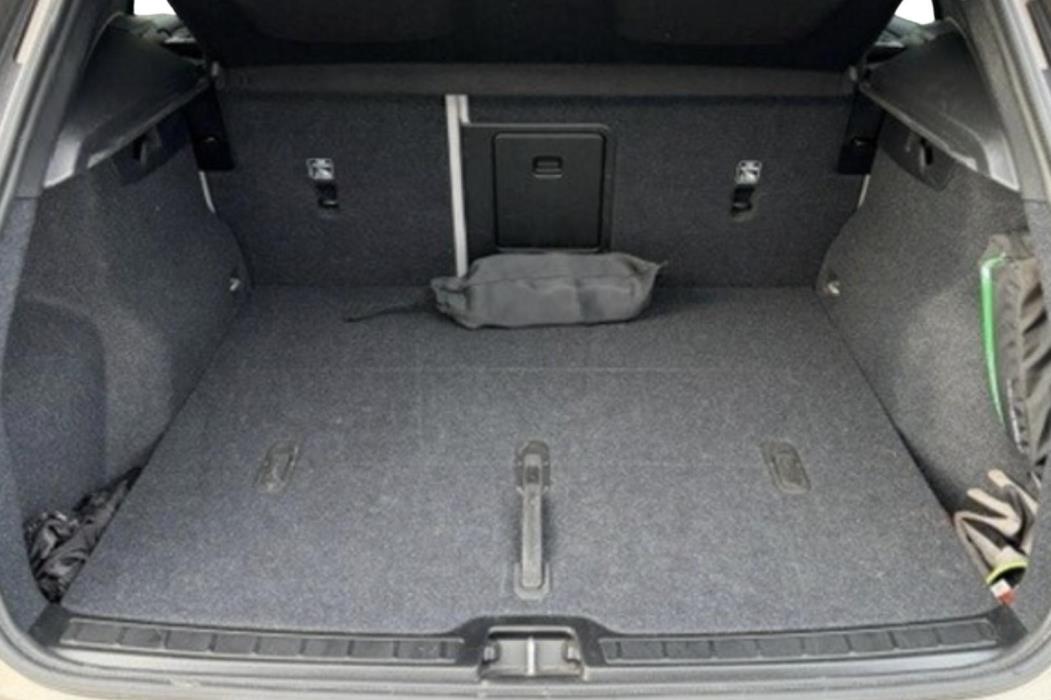 VOLVO XC40 2024