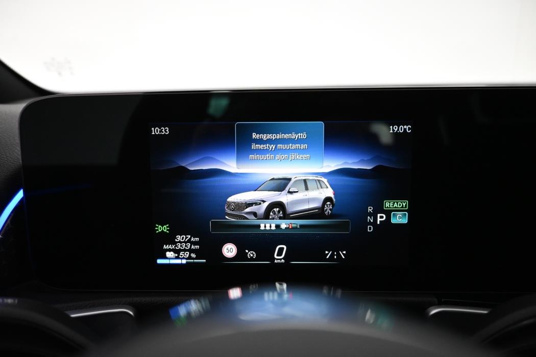 MERCEDES-BENZ EQB 2025