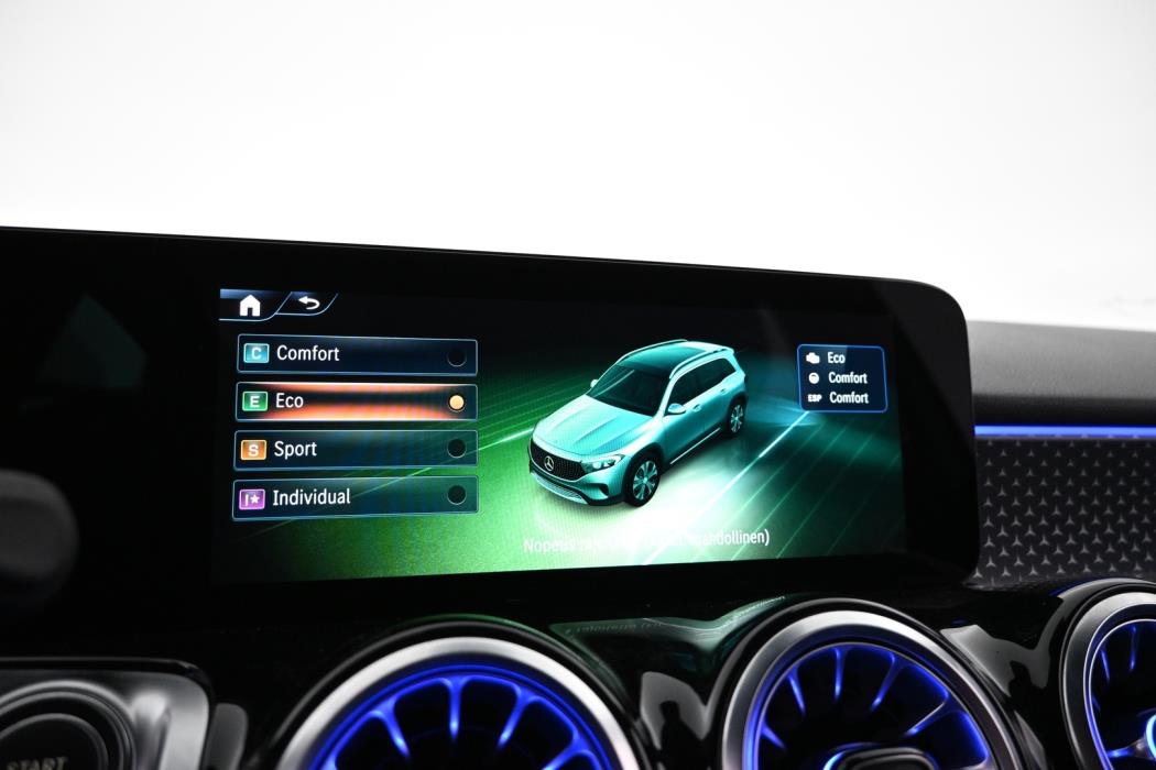 MERCEDES-BENZ EQB 2025