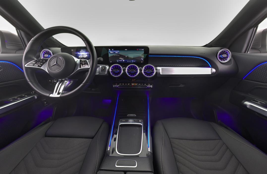 MERCEDES-BENZ EQB 2025