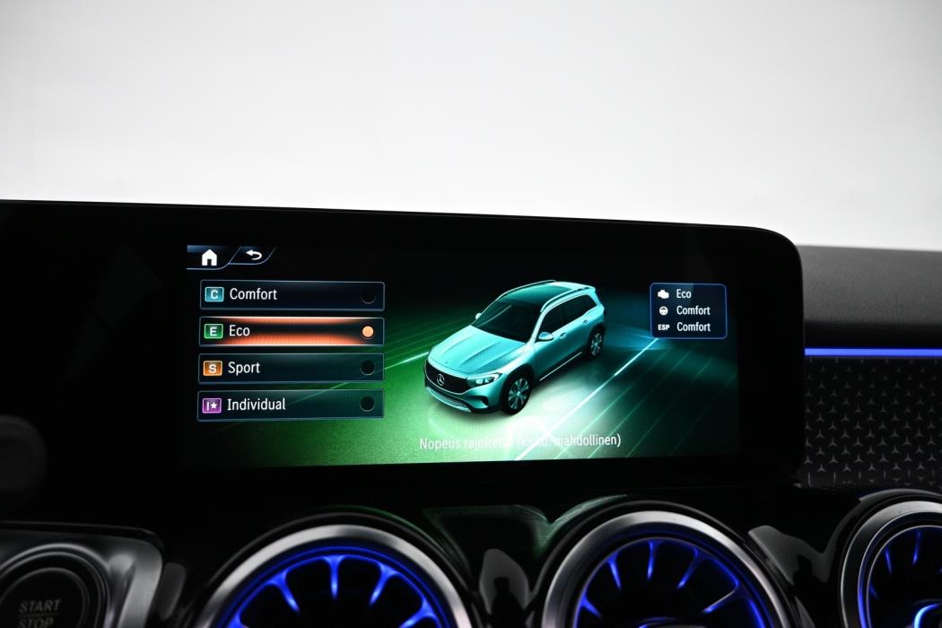 MERCEDES-BENZ EQB 2025