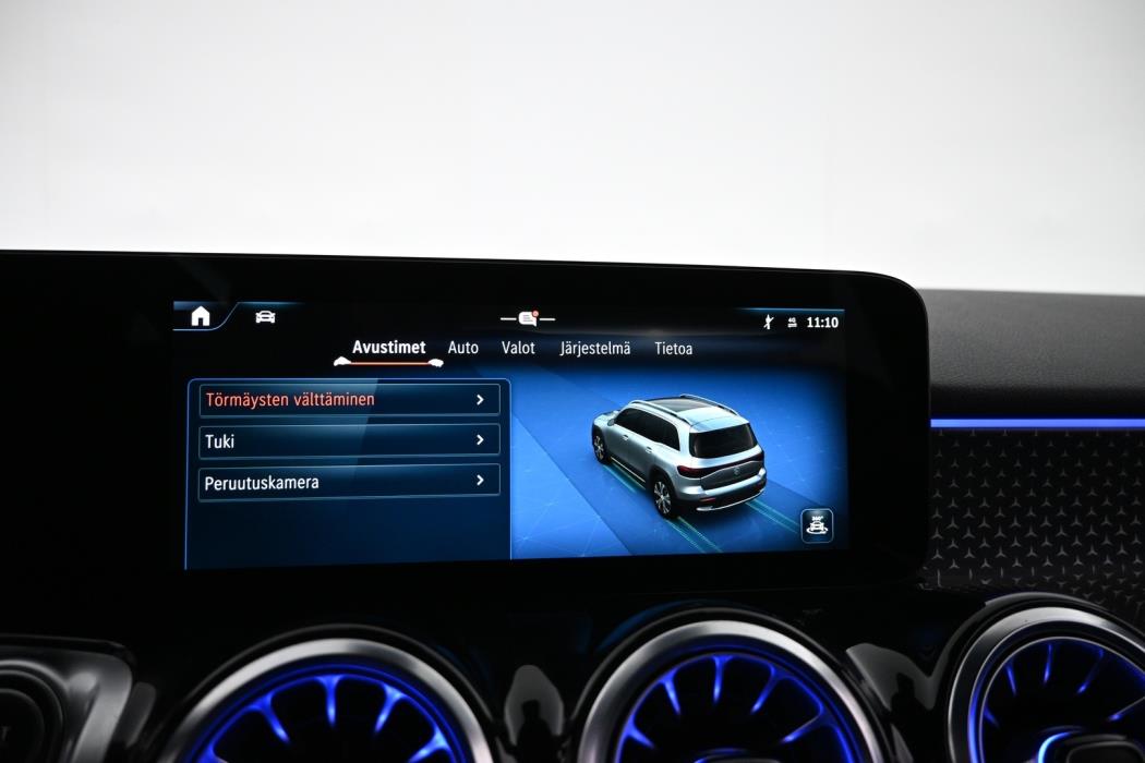 MERCEDES-BENZ EQB 2025