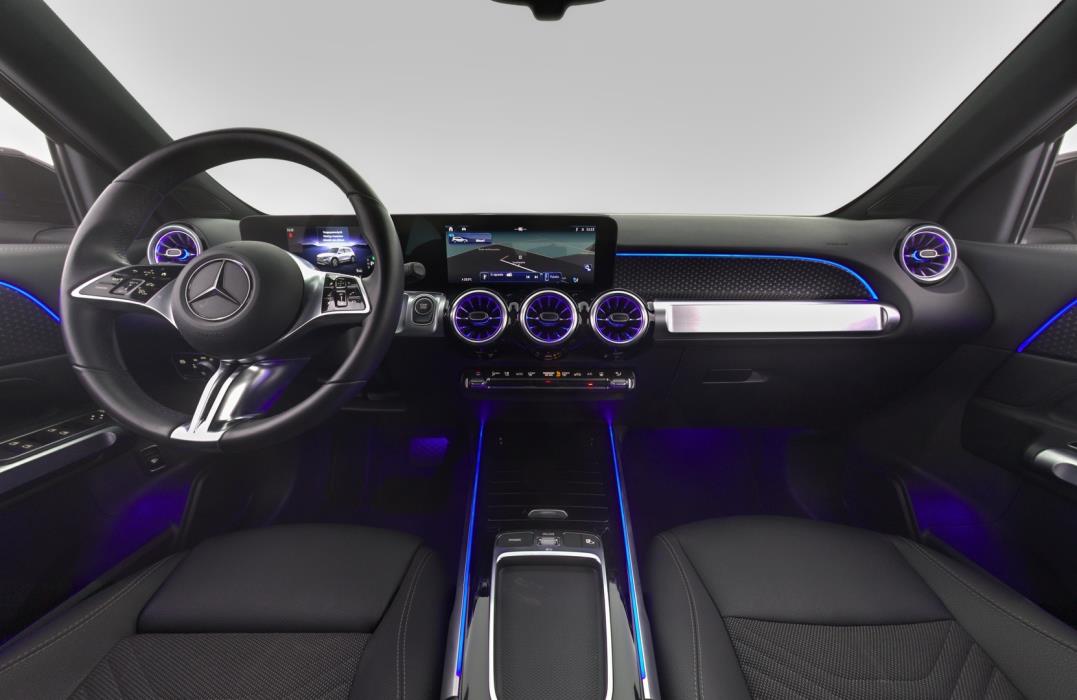 MERCEDES-BENZ EQB 2025