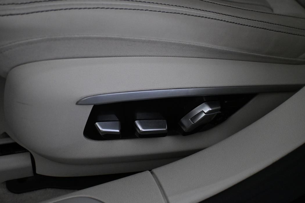 BMW 740 2018