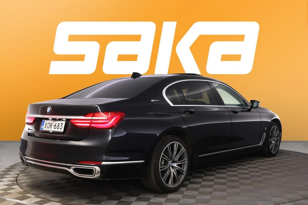 BMW 740 2018