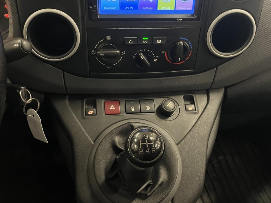 PEUGEOT Partner 2011