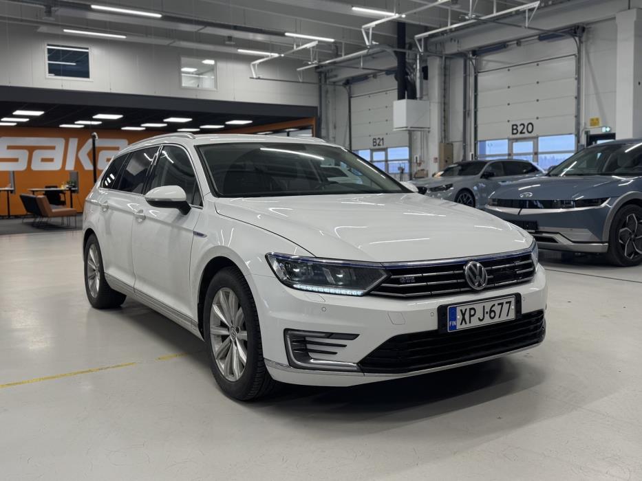 VOLKSWAGEN Passat 2017