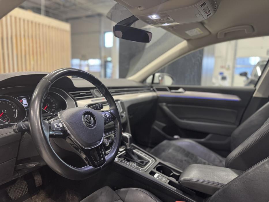 VOLKSWAGEN Passat 2017